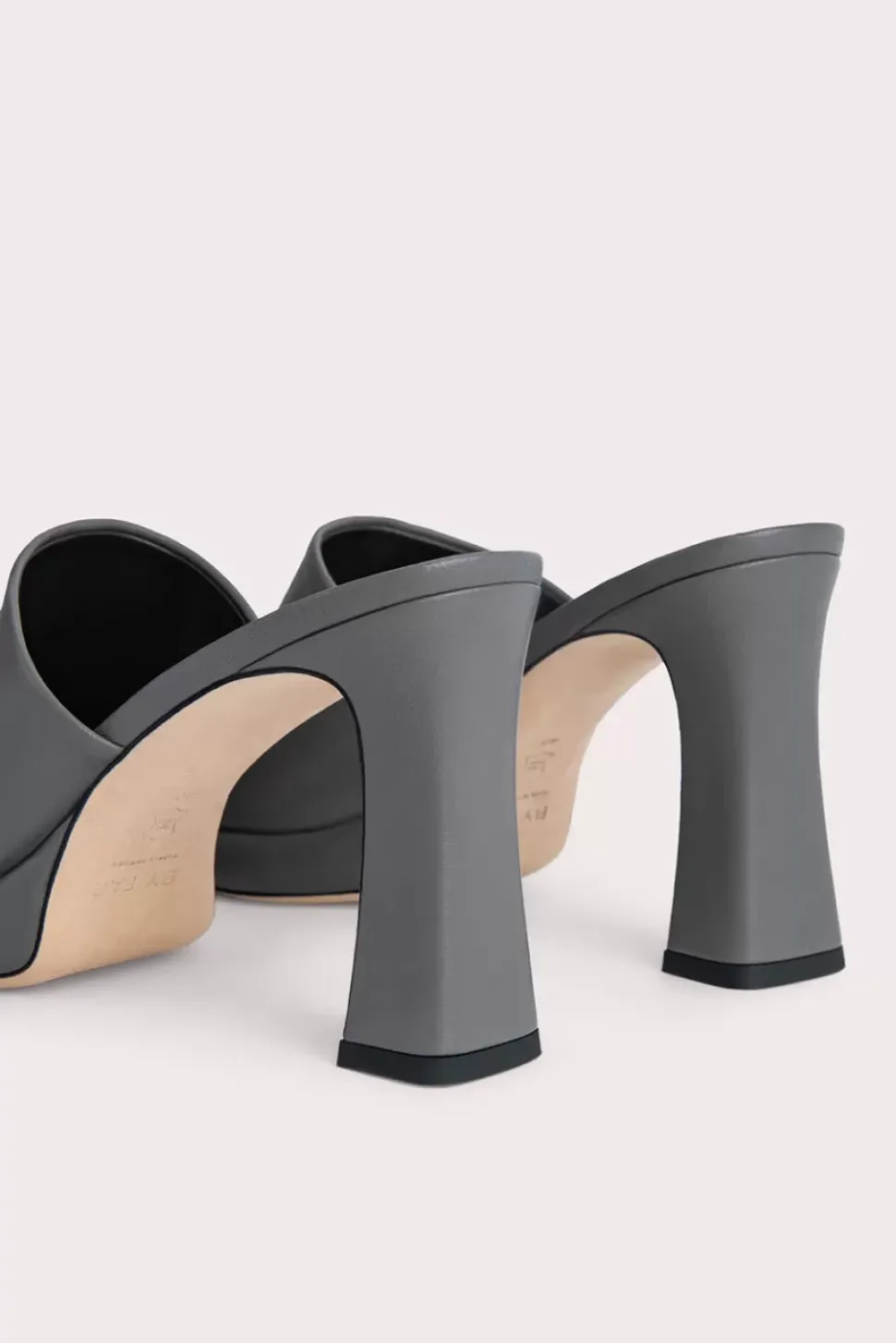 Beliz Cement Nappa Leather