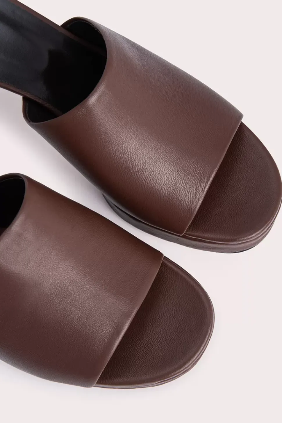 Cala Sequoia Nappa Leather