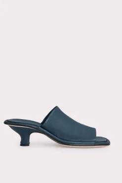 Frankie Cobalto Stretch Leather