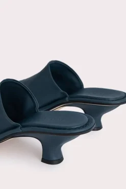 Frankie Cobalto Stretch Leather