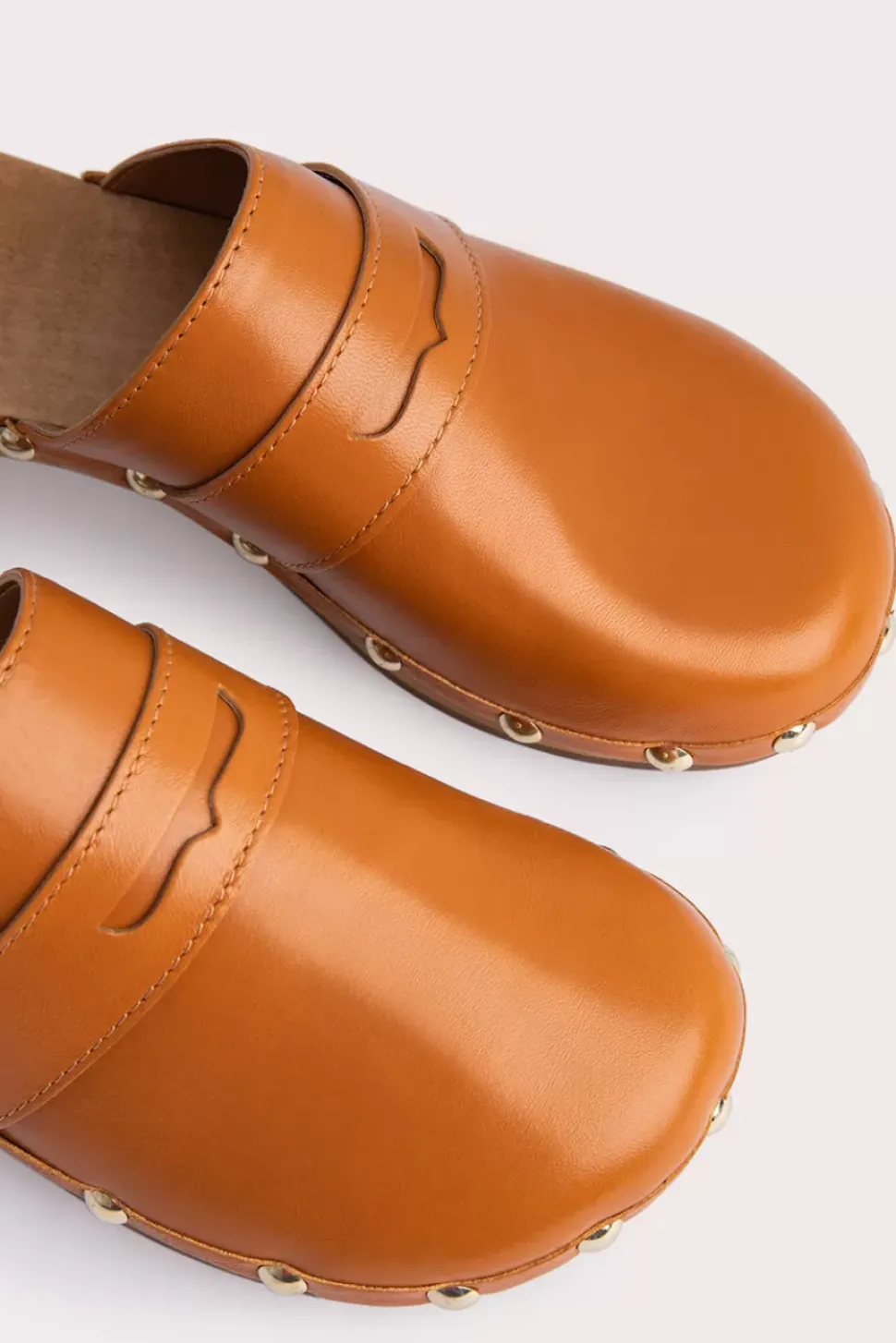 Hans Caramel Gloss Leather