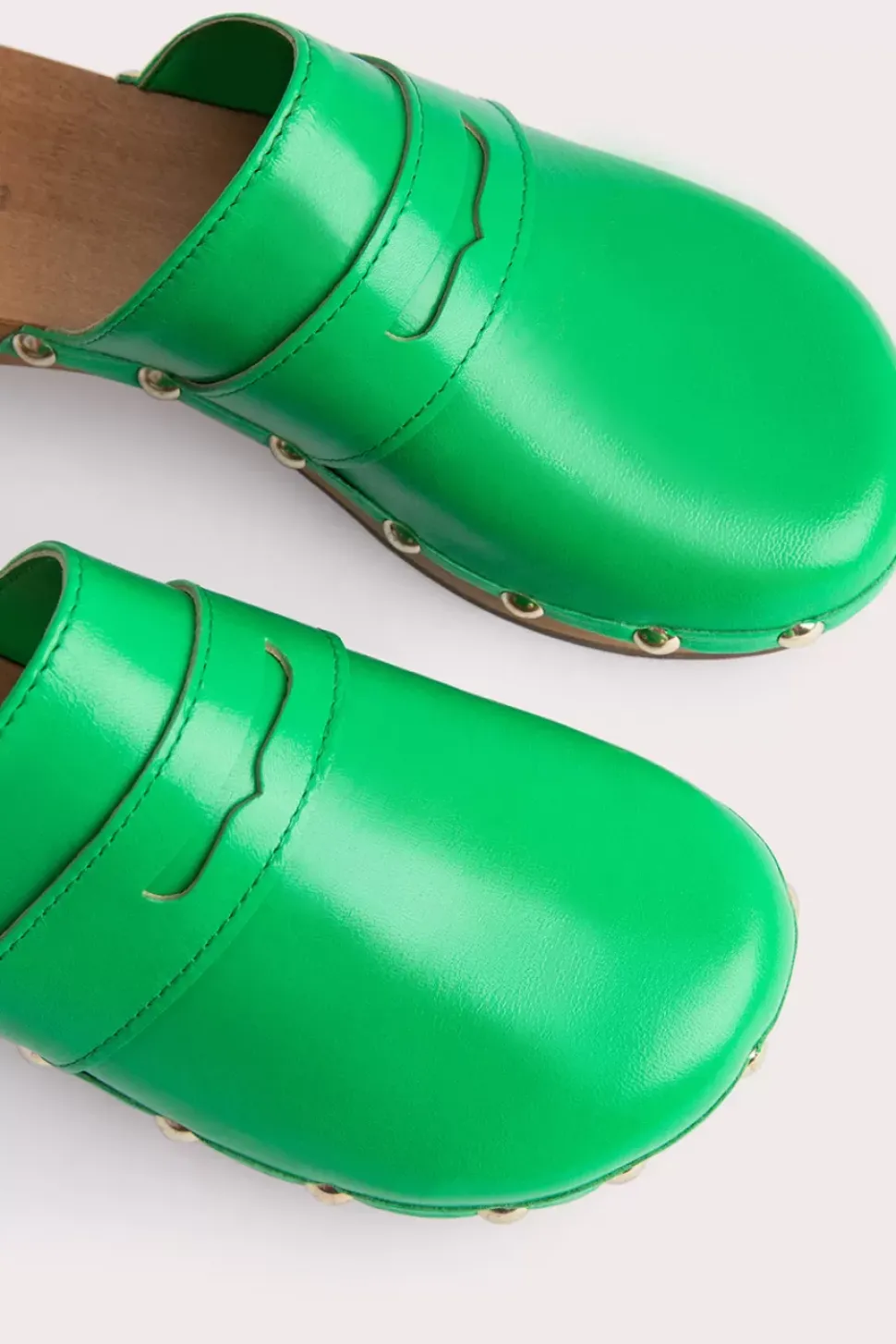 Hans Super Green Gloss Leather