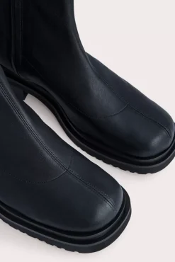 Kah Black Stretch Leather
