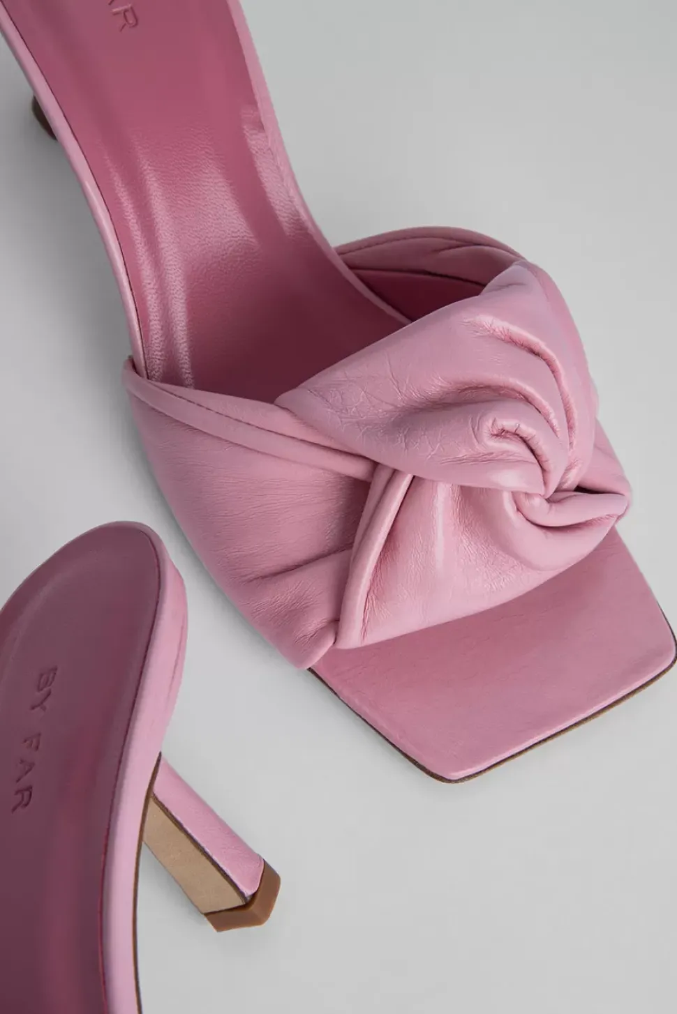 Lana Peony Gloss Leather