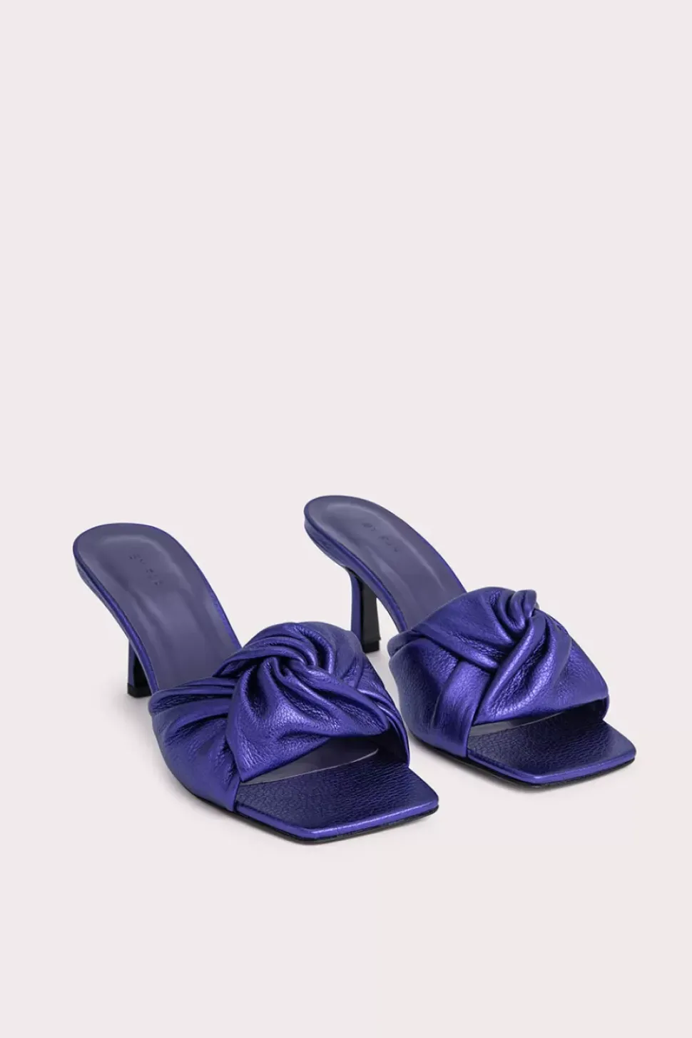 Lana Ultraviolet Metallic Grain Leather