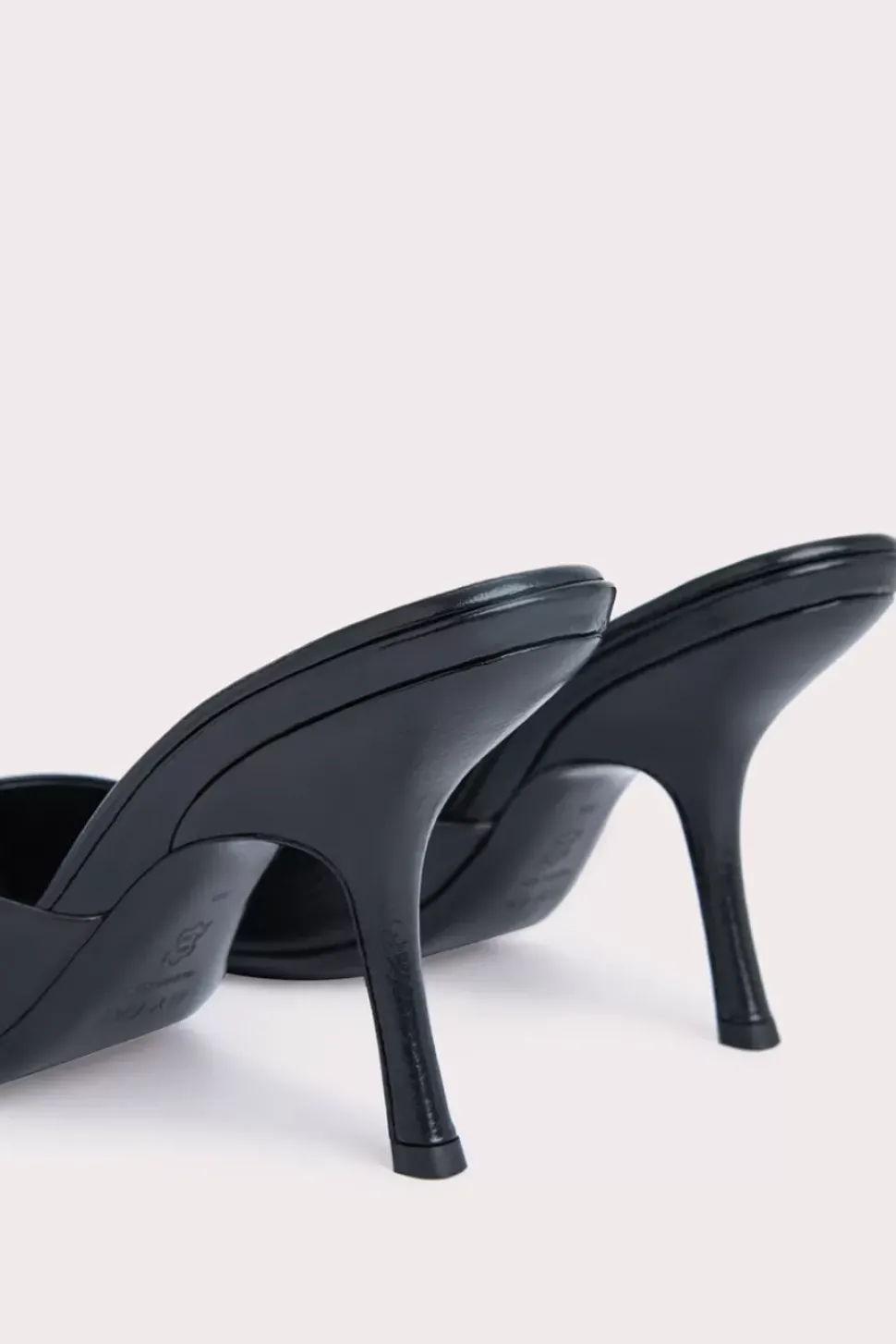 Mora Black Embossed Leather