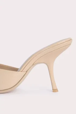 Mora Sand Grained Leather