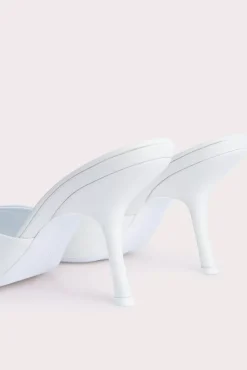 Mora White Gloss Grained Leather