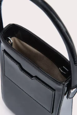 Note Black Patent Leather
