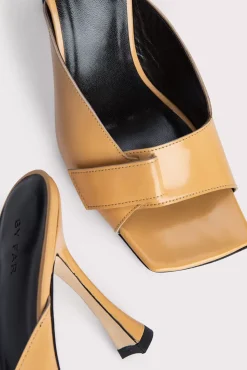 Olivia Biscuit Semi Patent Leather