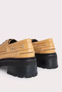 Stanley Biscuit Semi Patent Leather