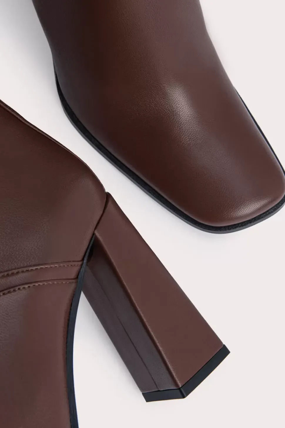 Tia Sequoia Nappa Leather