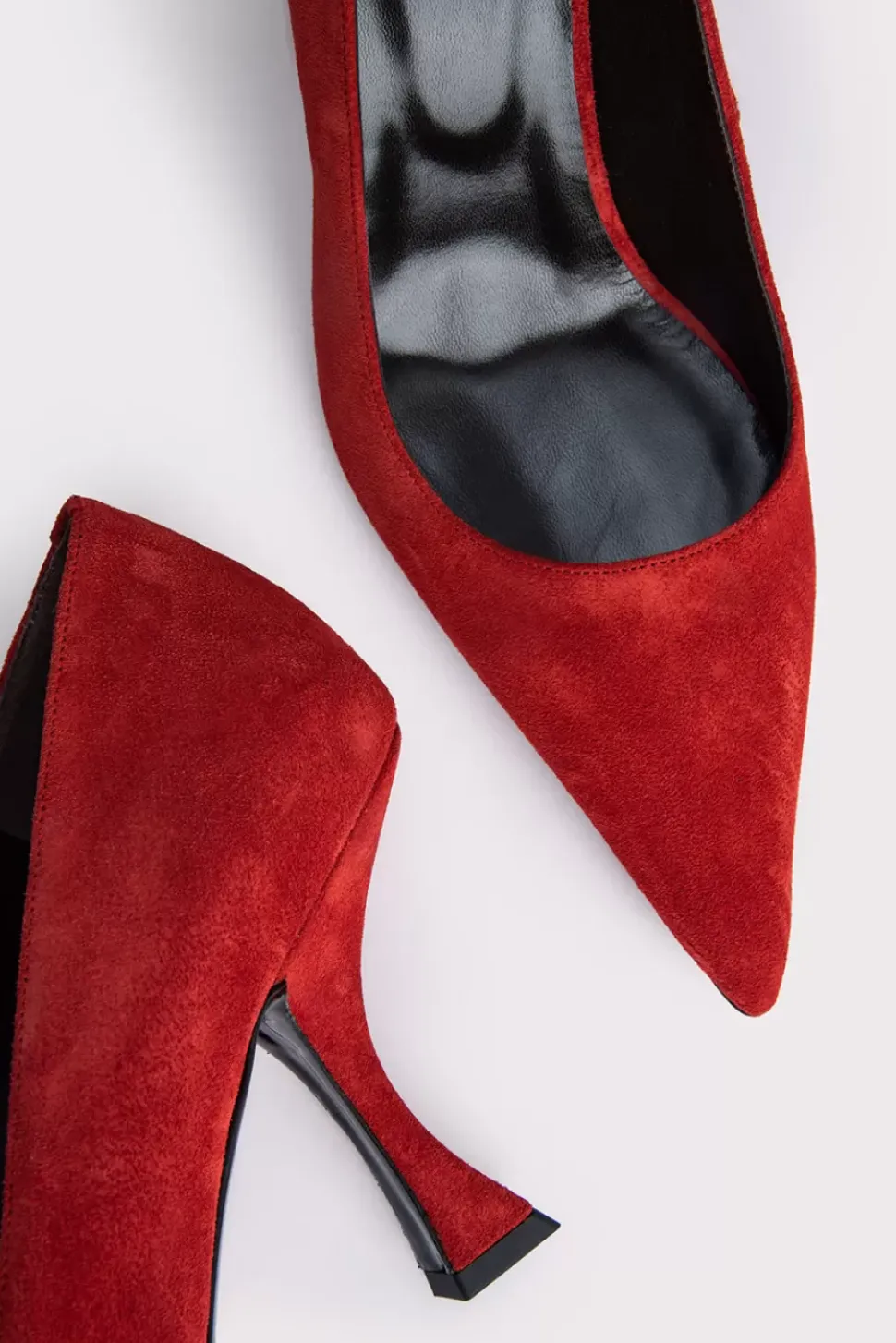 Viva Pomodoro Suede Leather