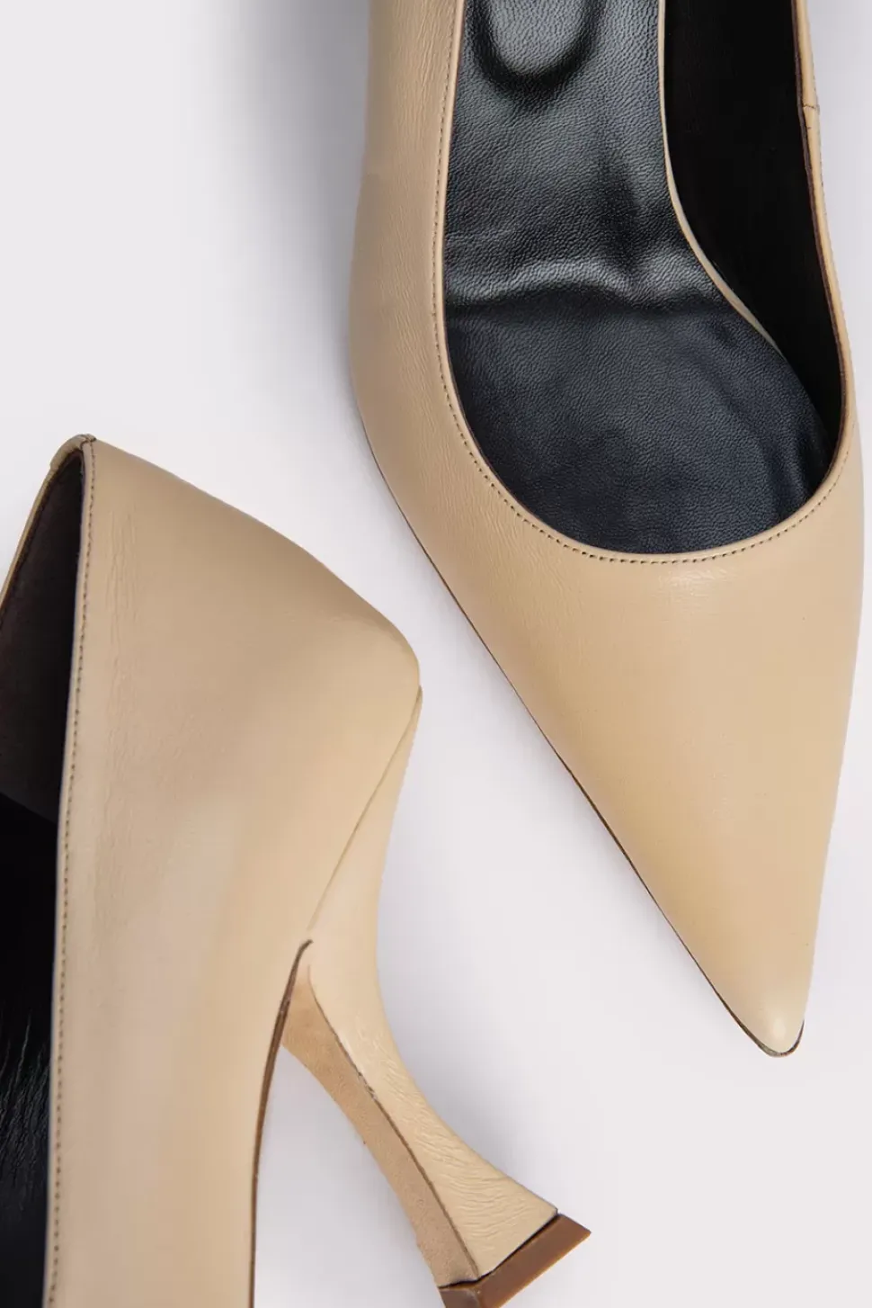 Viva Sable Nappa Leather